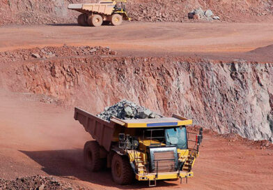 Unen minería y energías renovables con actividades educativas