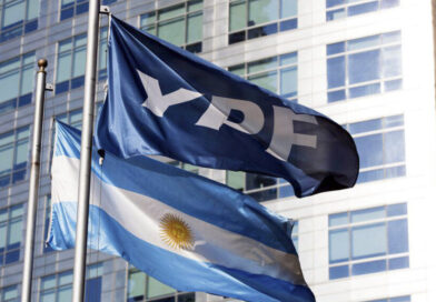 YPF descartó una baja en el precio de la nafta