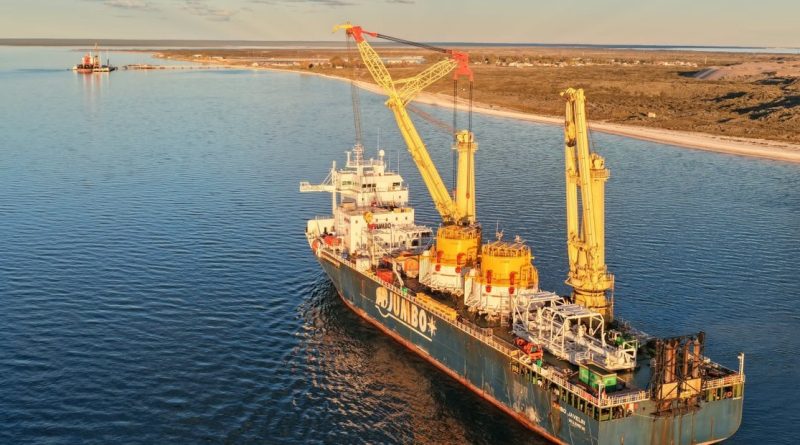 Llegaron a Río Negro insumos para la exportación de petróleo